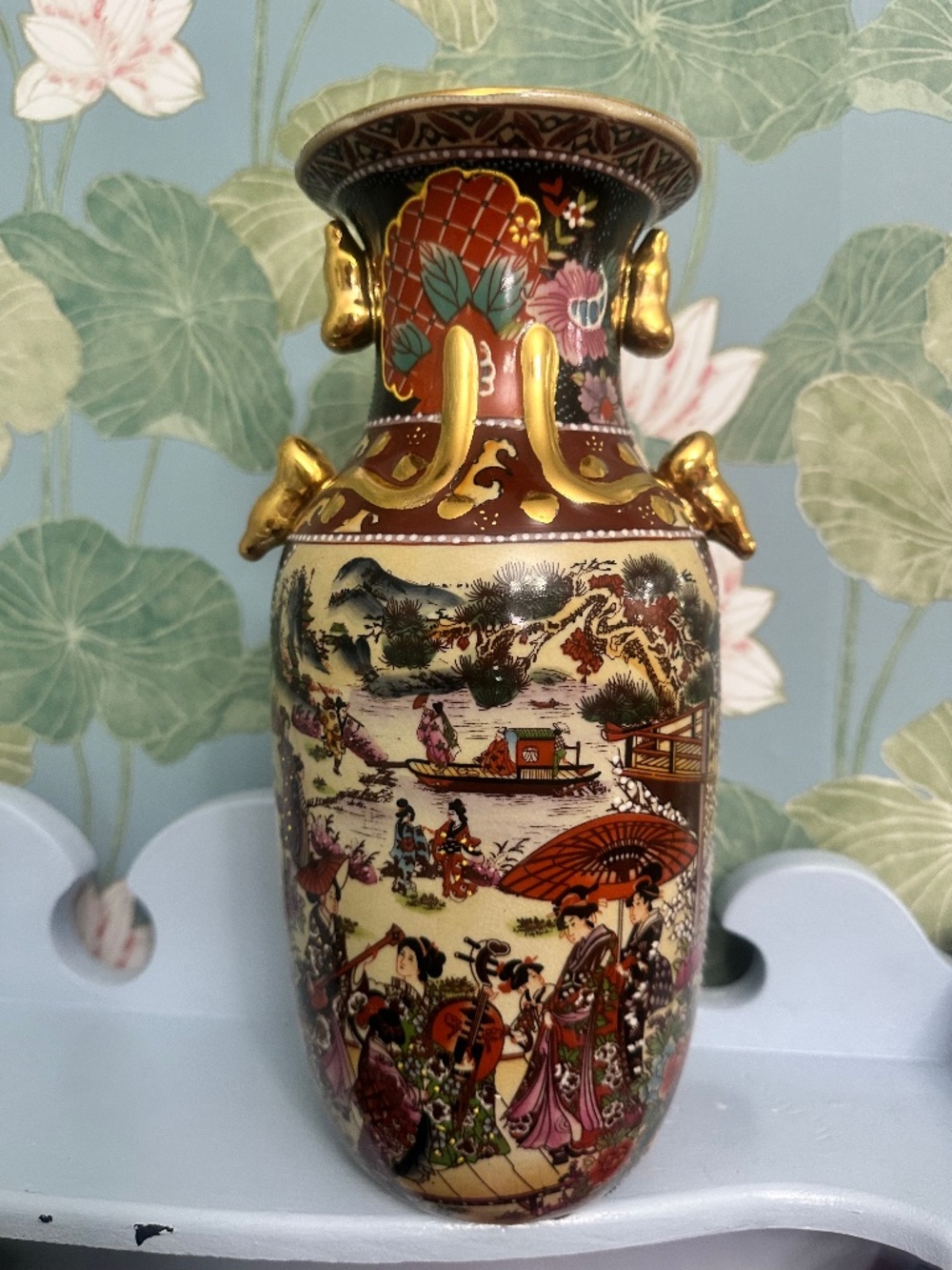Decorative Hand-Painted Asian Porcelain Vase in Red, Gold, Cream - Picture 2 of 3